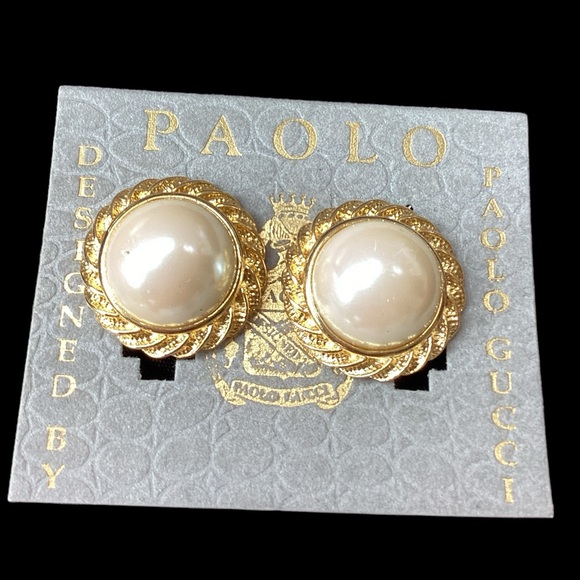 1980 Paolo Gucci Pearl Clip Earrings (t25) - Picture 1 of 7